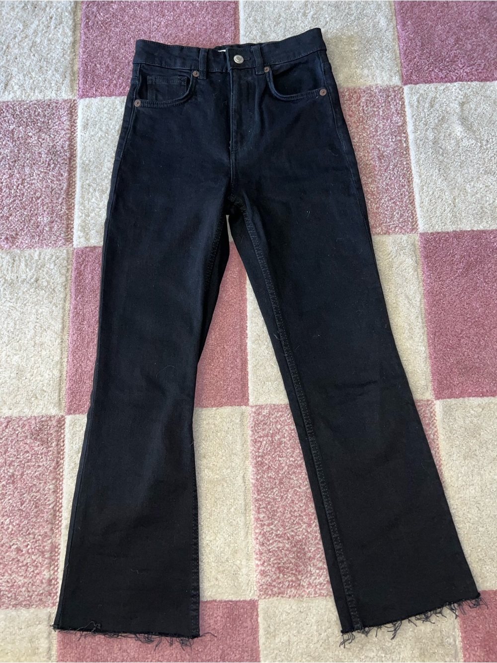 Zara Black High-Rise Raw Hem Jeans size 4